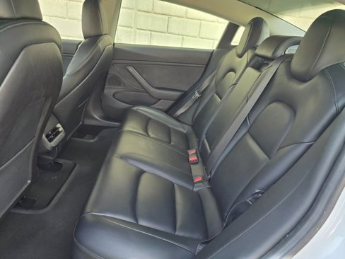 Used 2020 Tesla Model 3 Performance image 30