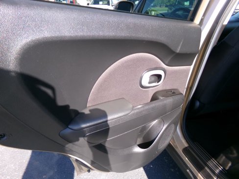 Used 2016 Kia Soul w/ Convenience Package image 21