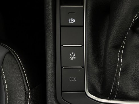 New 2025 Volkswagen Jetta SE image 24