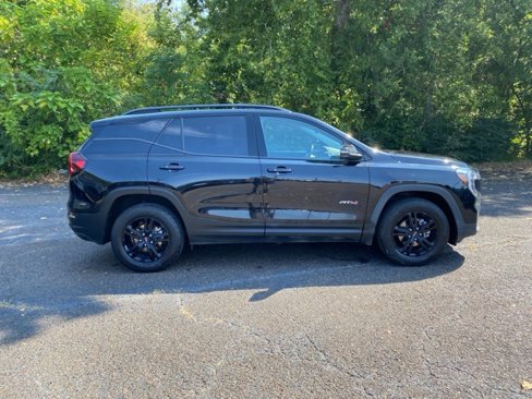 Used 2022 GMC Terrain AT4 w/ Infotainment Package II image 8