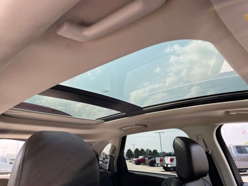 Used 2019 Ford Edge Titanium image 12