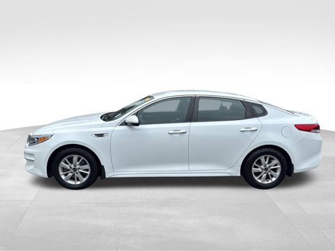 Used 2018 Kia Optima LX image 5