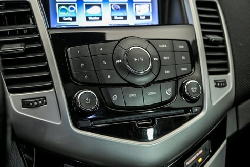 Used 2013 Chevrolet Cruze LT image 21