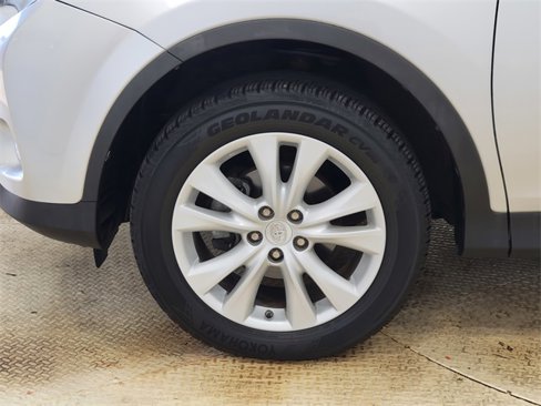 Used 2015 Toyota RAV4 Limited image 12