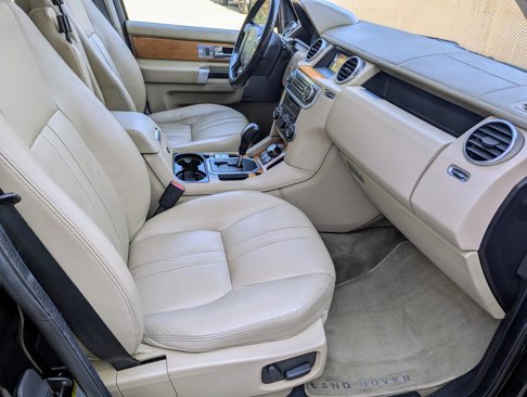 Used 2011 Land Rover LR4 image 9