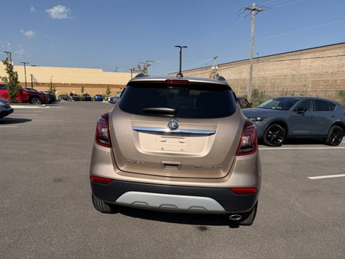 Used 2018 Buick Encore Preferred image 4