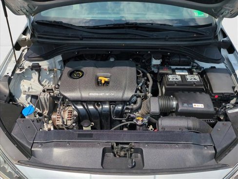 Used 2019 Hyundai Elantra SEL image 21