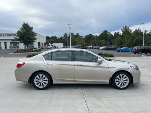 Used 2013 Honda Accord EX image 10