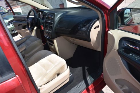 Used 2016 Dodge Grand Caravan SE w/ Quick Order Package 29E SE image 18
