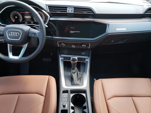 New 2025 Audi Q3 2.0T Premium Plus image 9