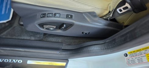 Used 2016 Volvo XC60 T5 Platinum image 20