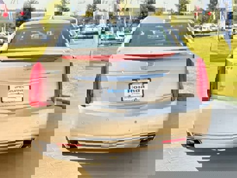 Used 2016 Cadillac XTS Premium image 6