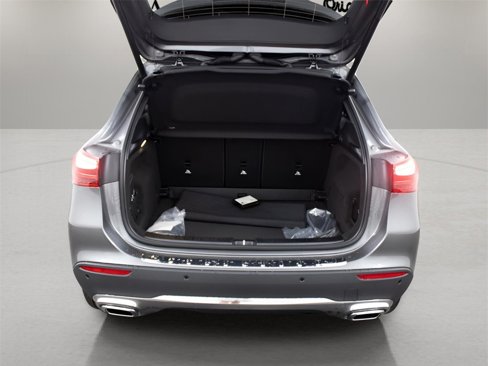 Used 2025 Mercedes-Benz GLA 250 image 11