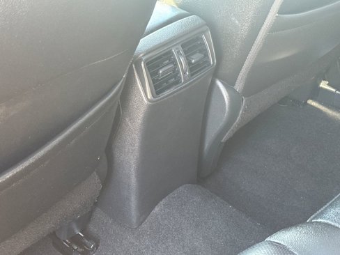 Used 2018 Nissan Rogue SL w/ Premium Package image 36