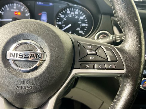 Used 2021 Nissan Rogue Sport SV image 19
