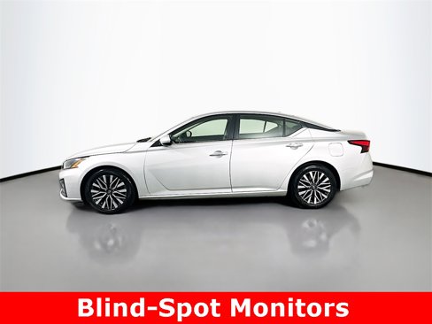 Used 2023 Nissan Altima 2.5 SV image 6