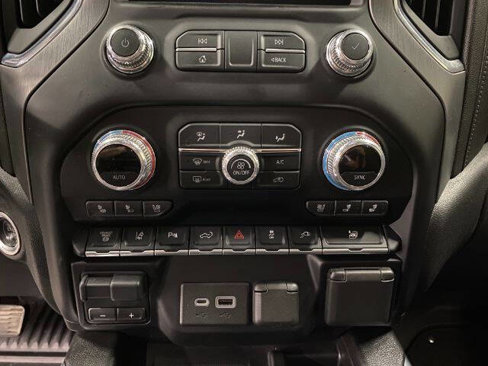 Used 2021 GMC Sierra 3500 Denali w/ Denali Ultimate Package image 24