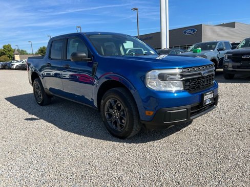 Used 2024 Ford Maverick XLT image 2