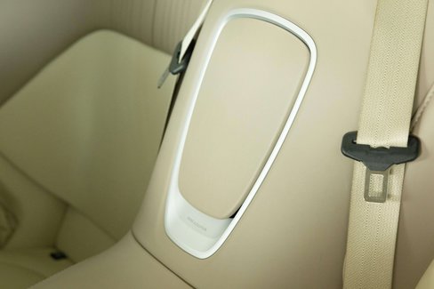 Used 2017 Aston Martin DB11 V12 image 27
