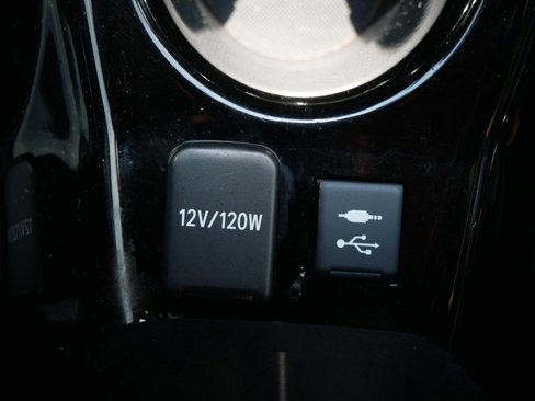 Used 2019 Toyota Prius XLE image 18