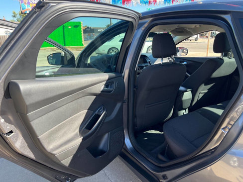 Used 2012 Ford Focus SEL image 11