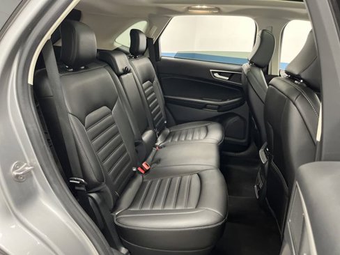 Used 2021 Ford Edge SEL w/ Convenience Package image 32