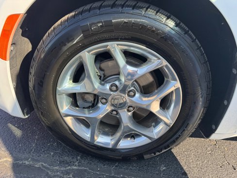 Used 2017 Chrysler Pacifica Limited image 21