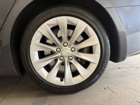 Used 2016 Tesla Model S 90D image 27