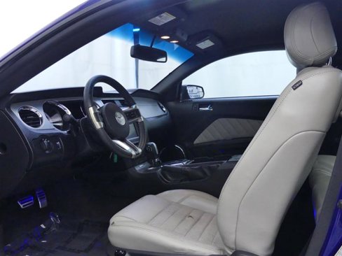 Used 2013 Ford Mustang Premium w/ Electronics Pkg image 18