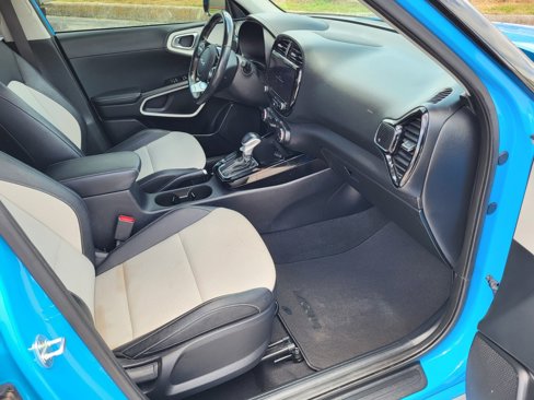 Used 2023 Kia Soul GT-Line image 12