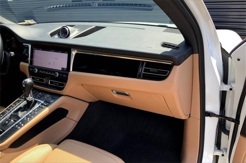 Certified 2021 Porsche Macan S image 22