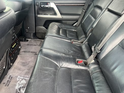 Used 2014 Toyota Land Cruiser image 24