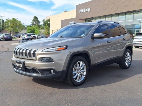 Used 2017 Jeep Cherokee Limited image 7