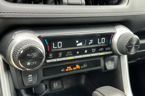 Used 2023 Toyota RAV4 XLE image 20