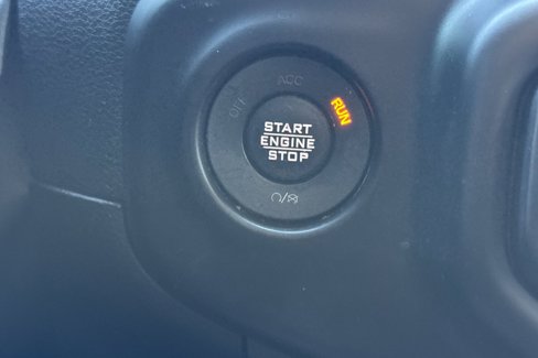 Used 2023 Jeep Gladiator Sport image 23