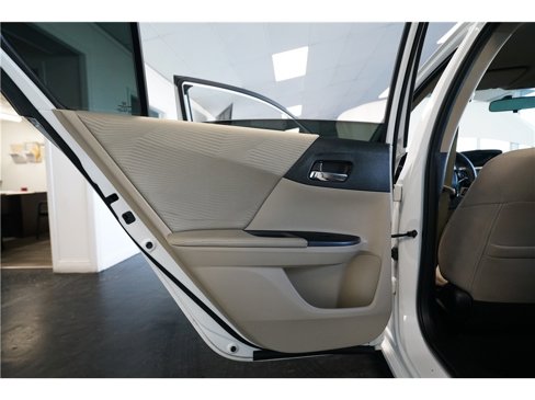Used 2017 Honda Accord LX image 14