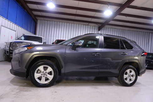 Used 2021 Toyota RAV4 XLE image 1