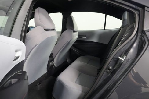Used 2025 Toyota Corolla SE image 11