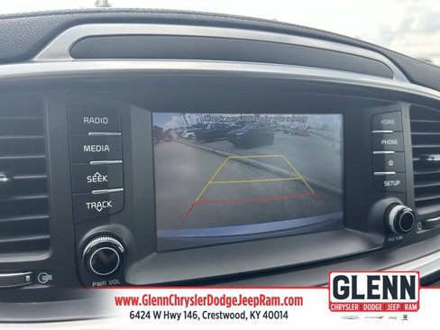 Used 2019 Kia Sorento LX image 23