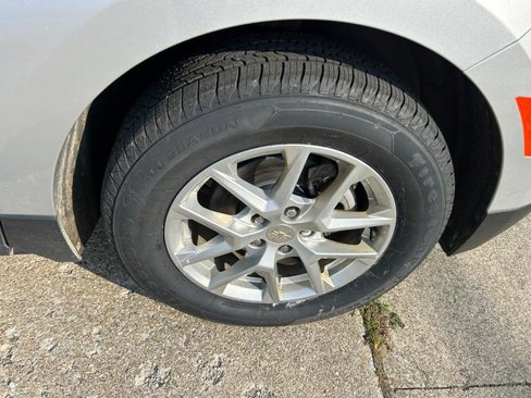 Used 2022 Chevrolet Equinox LT image 24