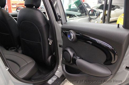 Used 2015 MINI Cooper 4-Door Hardtop image 41