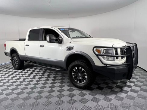 Used 2017 Nissan Titan PRO-4X image 2