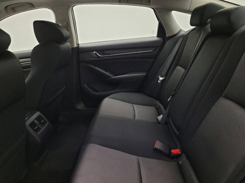 Used 2018 Honda Accord EX image 18