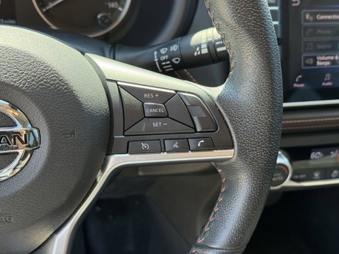 Used 2020 Nissan Kicks SR w/ Exterior Package image 21