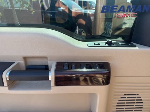 Used 2008 Ford F350 4x4 Crew Cab Super Duty image 12