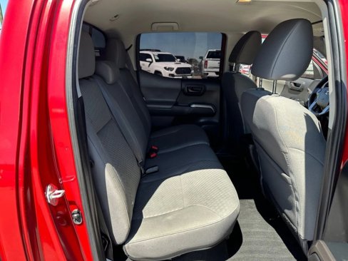 Used 2022 Toyota Tacoma SR5 image 31