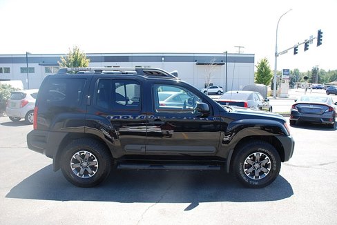 Used 2015 Nissan Xterra PRO-4X image 6