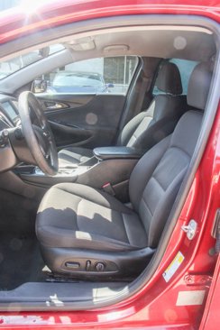 Used 2018 Chevrolet Malibu LT image 14