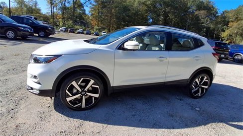Certified 2022 Nissan Rogue Sport SL w/ Premium Package image 4