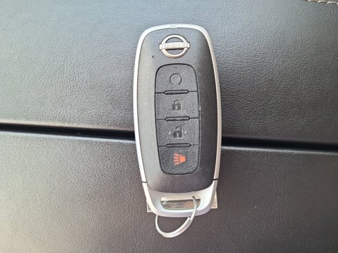 Used 2023 Nissan Rogue SV image 28